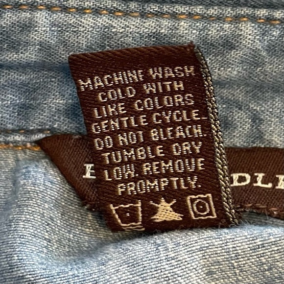 Bit and Bridle pearl snap button denim shirt medium - Picture 8 of 10